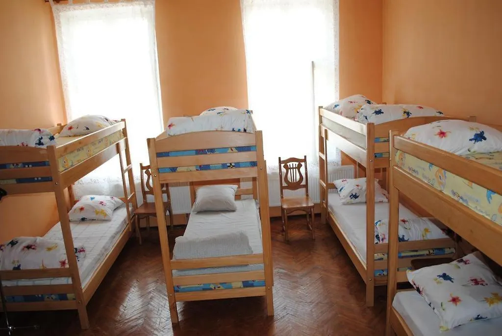 Newplay Hostel-1