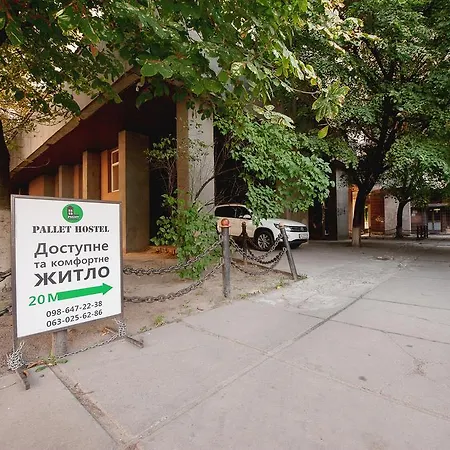 Pallet Hostel-3