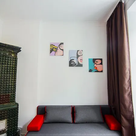 Pop Art Hostel-2