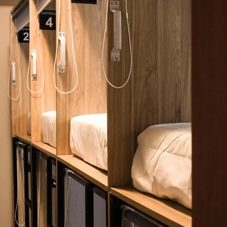 Lounge Capsule Hostel-2