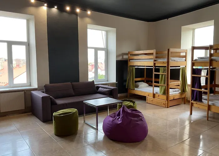 Coin Apartments & Poshtel Чернівці