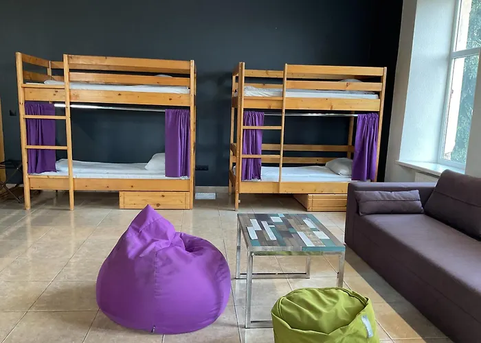 Coin Apartments & Poshtel Чернівці